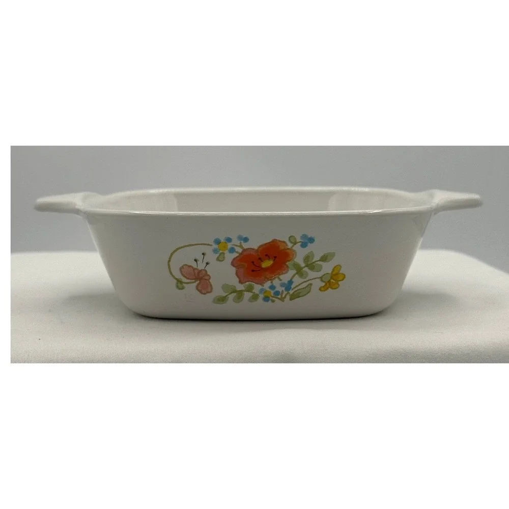 Corning Ware Wildflower Petite Casserole Dish P-43 Holds 1 3/4 Cups